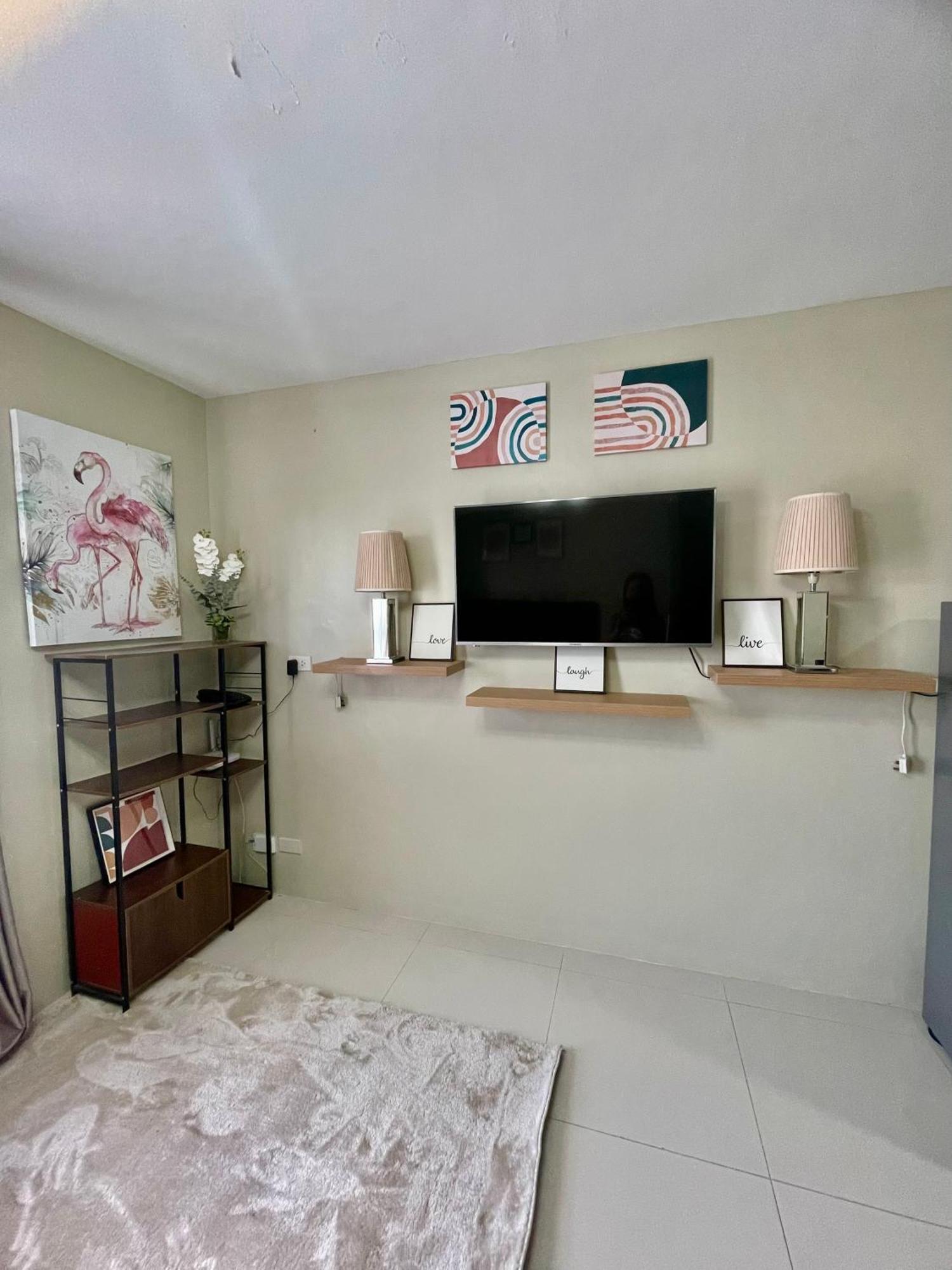Bamboo Bay Community Condominium 曼达维市 外观 照片