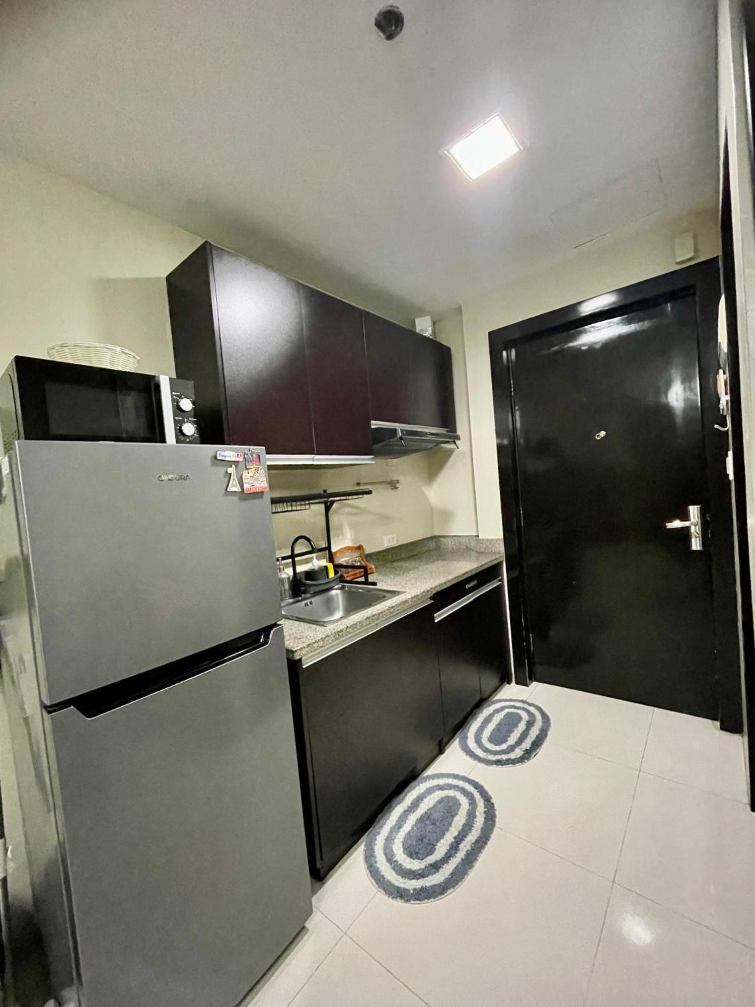 Bamboo Bay Community Condominium 曼达维市 外观 照片